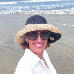 Meet your Posher, Angie